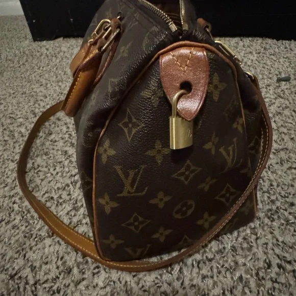 Louis Vuitton Monogram Speedy 25 - Picture 4 of 7